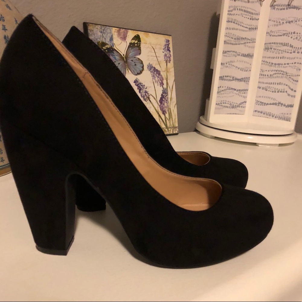 Suede heels Size 7.5